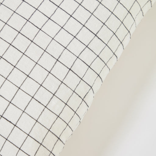 Funda cojín Maialen 100% lino cuadros blanco y rayas negro 45 x 45 cm