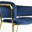 Silla Runnie de terciopelo azul con patas de acero con acabado dorado